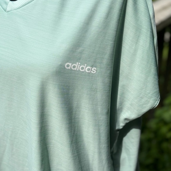 Adidas ClimaLite Mint Green Top - Picture 2 of 4